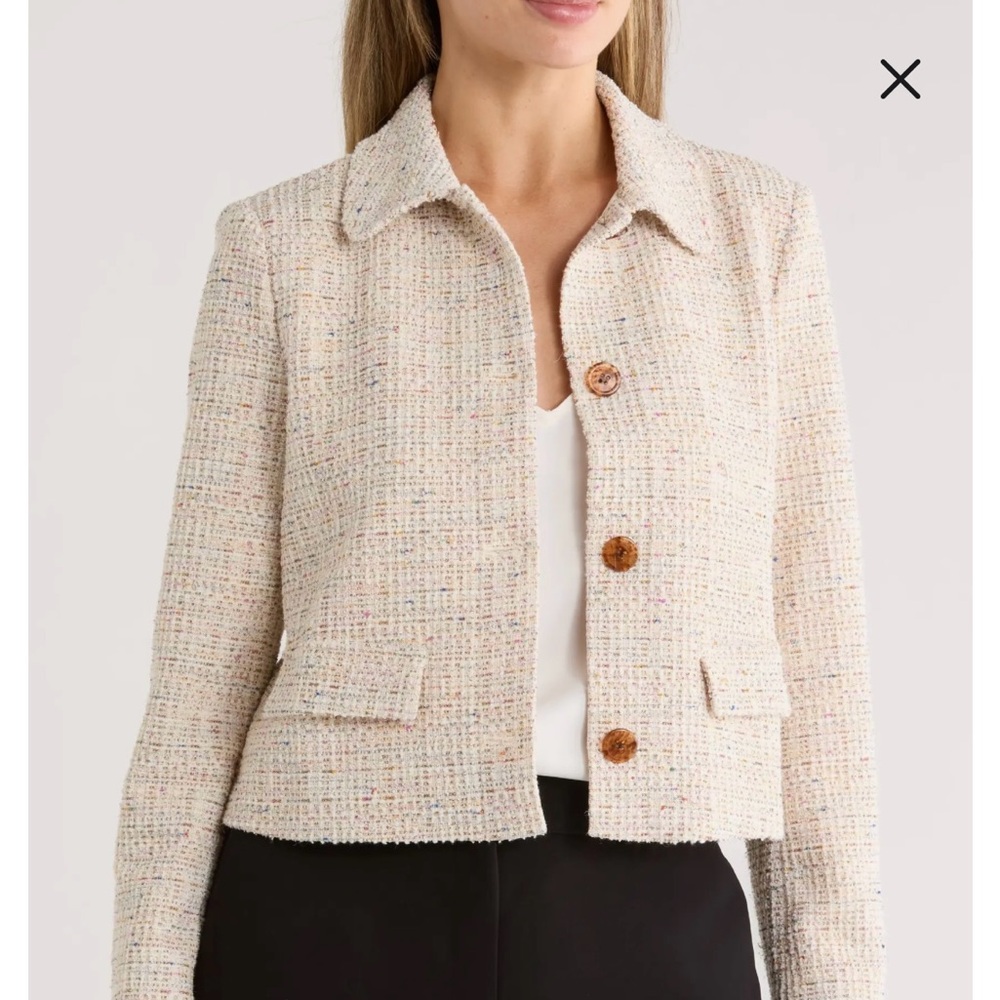 Amanda & Chelsea Beige Bouclé Blazer